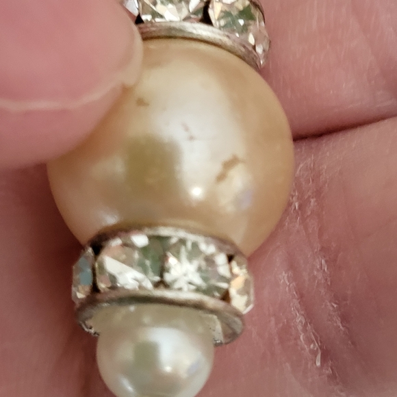 Faux Pearl Rhinestone Necklace - Picture 8 of 15